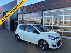 Renault Twingo - 1.2 16V Acces NETTE TWINGO MET EEN VOL JAAR APK