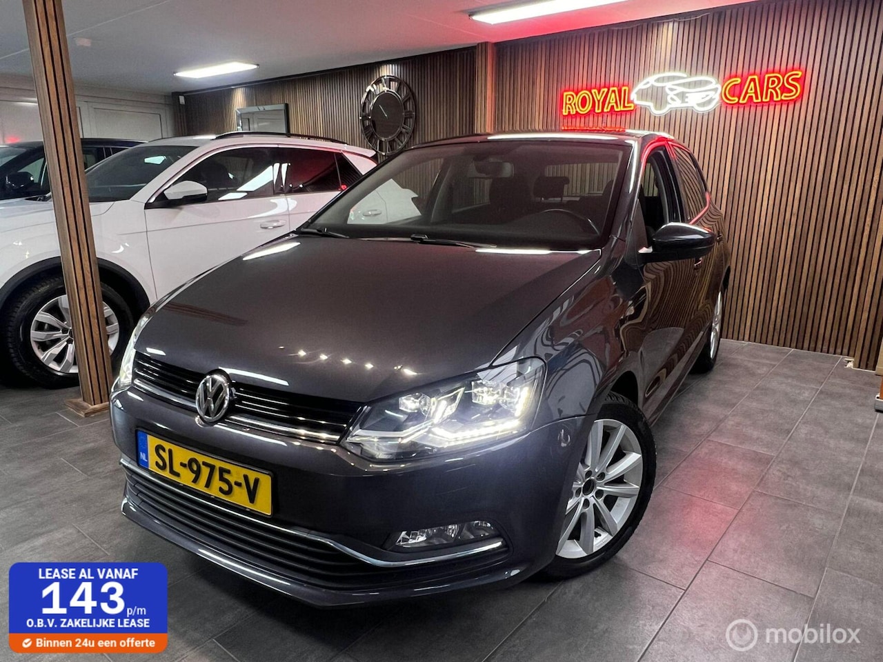 Volkswagen Polo - 1.2 TSI Highline / Navigatie/ Led koplampen - AutoWereld.nl