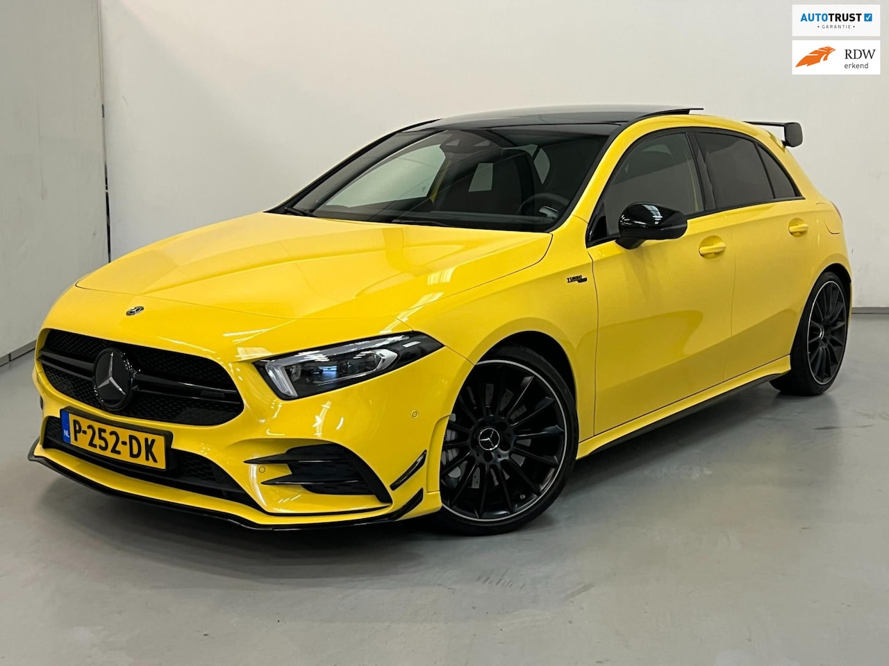 Mercedes-Benz A-klasse - AMG 35 Edition 1 / Pano / Burmester / Headup / Memory - AutoWereld.nl