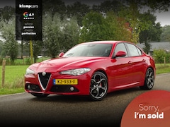 Alfa Romeo Giulia - 2.0T | 310PK | Rosso | Cloverleafs | Verlaagd | Zeer netjes