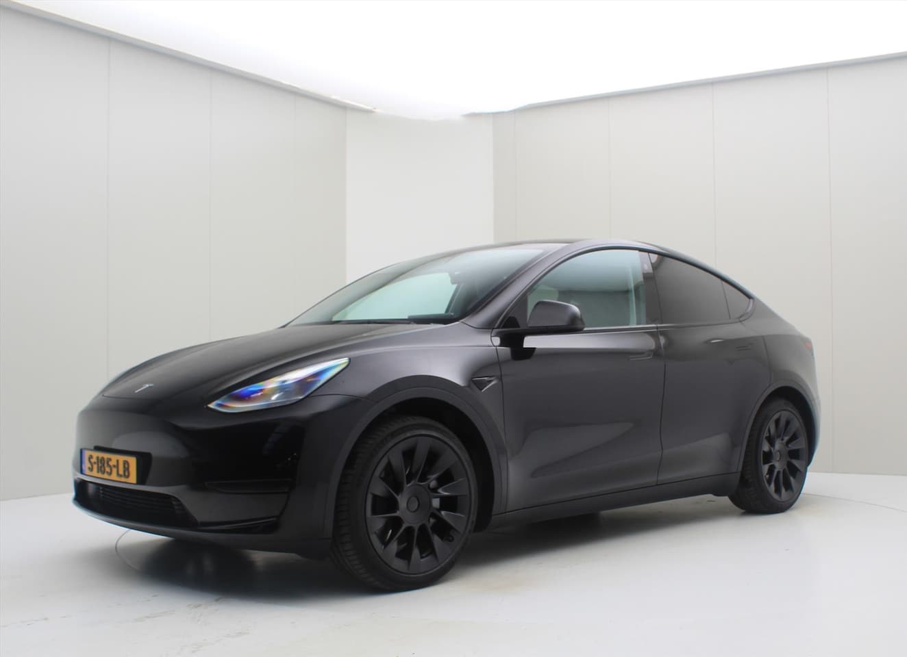 Tesla Model Y - Standard RWD Plus 351pk [ TREKHAAK+LFP ACCU+FSD+20INCH+PREMIUM AUDIO ] - AutoWereld.nl