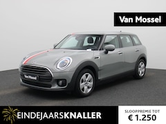 MINI Clubman - 1.5 Cooper Essential | Apple Carplay / Android Auto | Achteruitrij Camera | Cruise Control