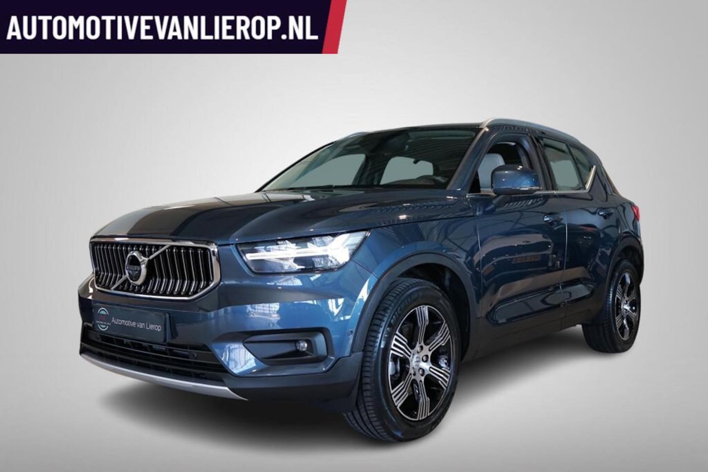 Volvo XC40 - 2.0 T5 AWD Inscription 1STE EIG. | STOEL/STUUR-VERWARMING - AutoWereld.nl
