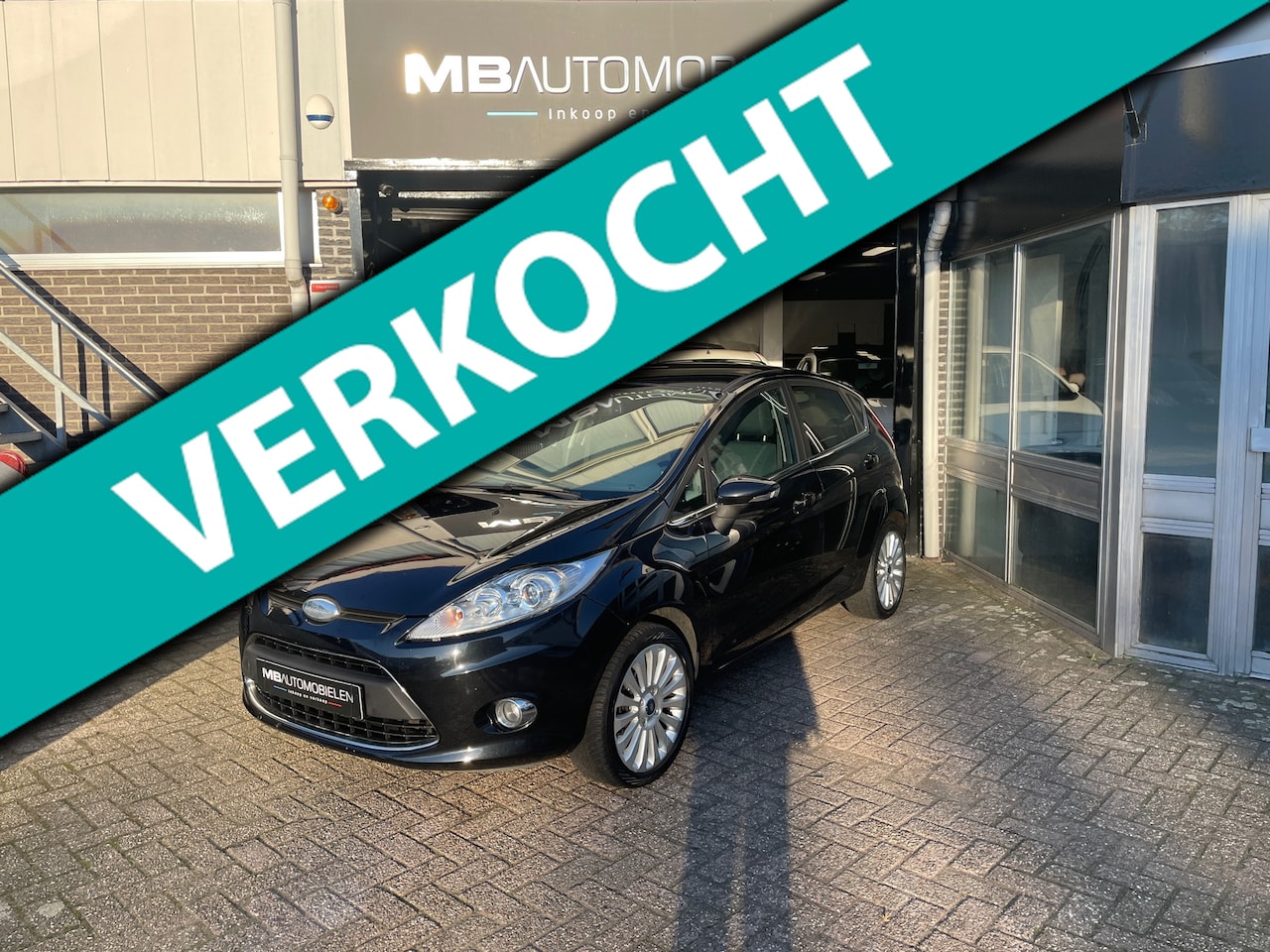 Ford Fiesta - 1.25 Trend/ 5 Deurs/Zwart metalic/Airco/ 1 Jaar Apk/LM Velgen!! - AutoWereld.nl