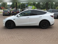 Tesla Model Y - Performance AWD 75 kWh / Trekhaak / Autopilot / Panoramadak / Camera / 21'' / Keyless / Le