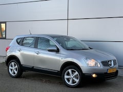 Nissan Qashqai - 2.0 Tekna Pack 4WD Automaat |Pano |Camera |Stoelverw |Leder |Keyless |Navi |