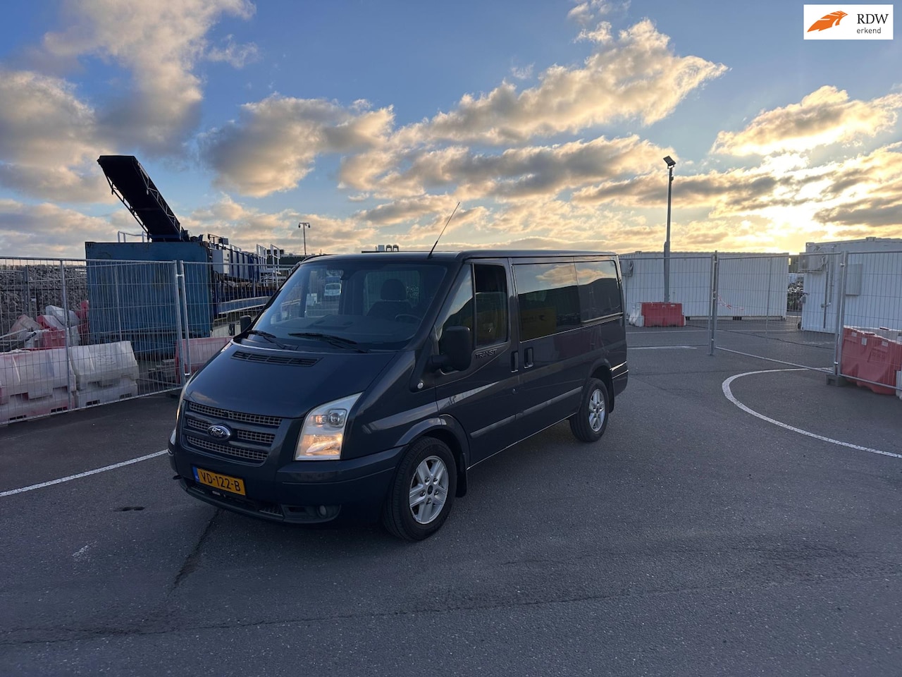 Ford Transit - 260S 2.2 TDCI Ambiente Dubbel Cabine.Airco.Camera.Navi - AutoWereld.nl