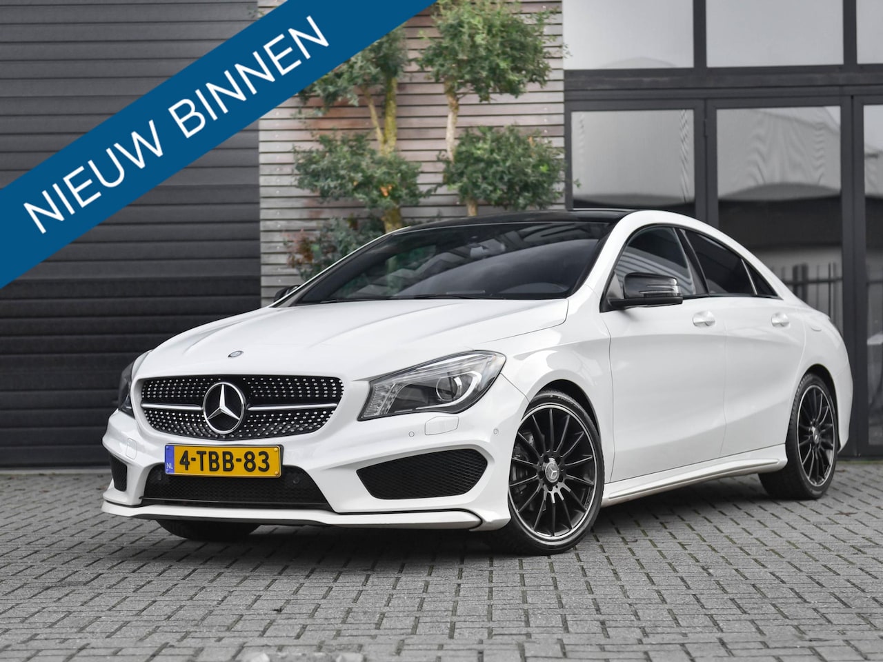 Mercedes-Benz CLA-Klasse - 200 AMG Line Edition1 panoramadak Alcantara bekleing Camera - AutoWereld.nl