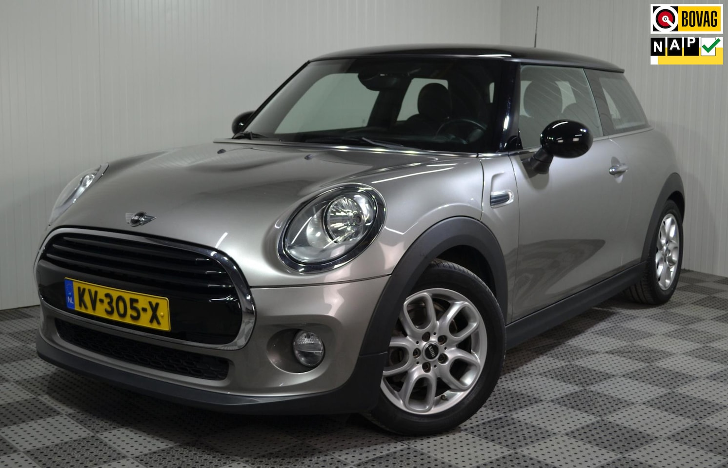 MINI Cooper - Mini 1.5 Pepper Business / Leder / Stoelverw./ Navi / NL auto - AutoWereld.nl