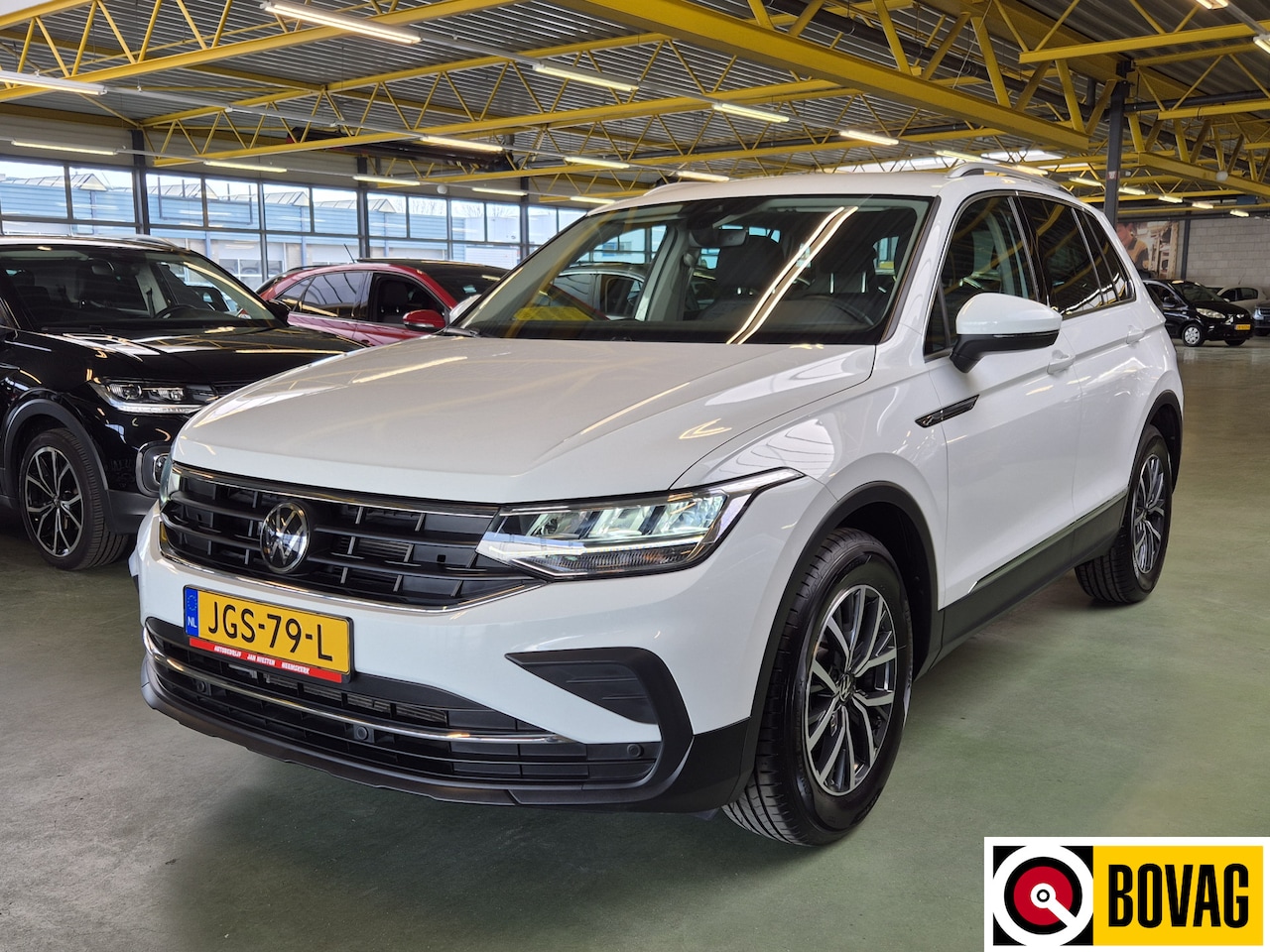 Volkswagen Tiguan - 1.5 TSI Life -150pk Automaat | LED | Lane Assist | Rijklaarprijs incl. 1 jaar Bovag garant - AutoWereld.nl