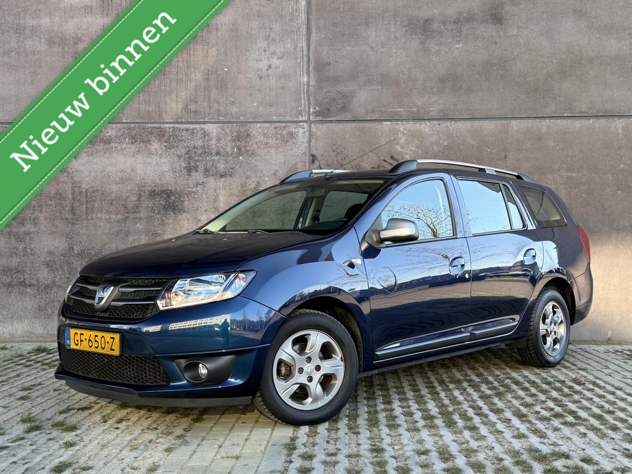 Dacia Logan MCV - 0.9 TCe 10th Anniversary 1ste eigen | Trekhaak! - AutoWereld.nl