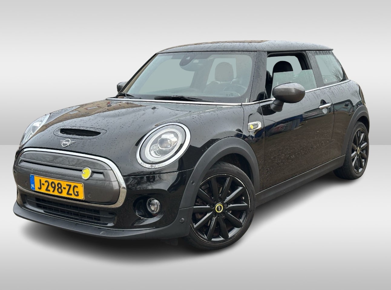 MINI Mini-Electric - Charged 33 kWh / Camera / Head-up / Leder / Harman Kardon / Keyless / 17'' / CarPlay / Sto - AutoWereld.nl