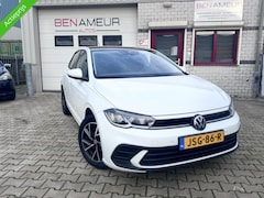 Volkswagen Polo - 1.0 TSI I.Q Drive/ Navi/ CarPlay/ CLima/ ACC