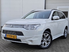 Mitsubishi Outlander - 2.0 PHEV Instyle 1e Eigenaar /Camera/Leer/Stoelverwarming