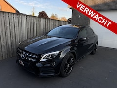 Mercedes-Benz GLA-Klasse - 180 AMG Aut Panoramadak SportLeder+Memory Nightpakket Navi Led Camera 19" Pdc