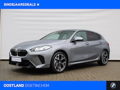 BMW 1-serie - 120 M Sport Automaat / Sportstoelen / M Adaptief onderstel / Parking Assistant / Stoelverw