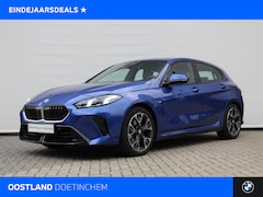 BMW 1-serie - 120 M Sport Automaat / Sportstoelen / Achteruitrijcamera / M Adaptief onderstel / Comfort
