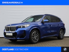 BMW X1 - xDrive23i High Executive M Sport Automaat / Trekhaak / Sportstoelen / Stoelverwarming / Ad
