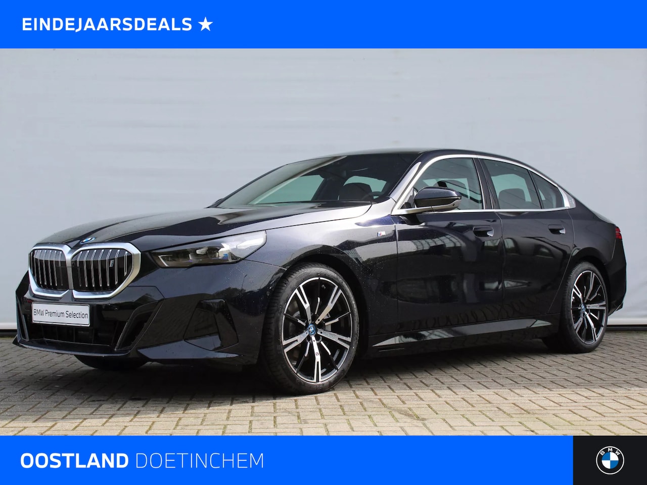 BMW i5 - eDrive40 M Sport / Panoramadak / Trekhaak / Adaptieve LED / Parking Assistant Professional - AutoWereld.nl