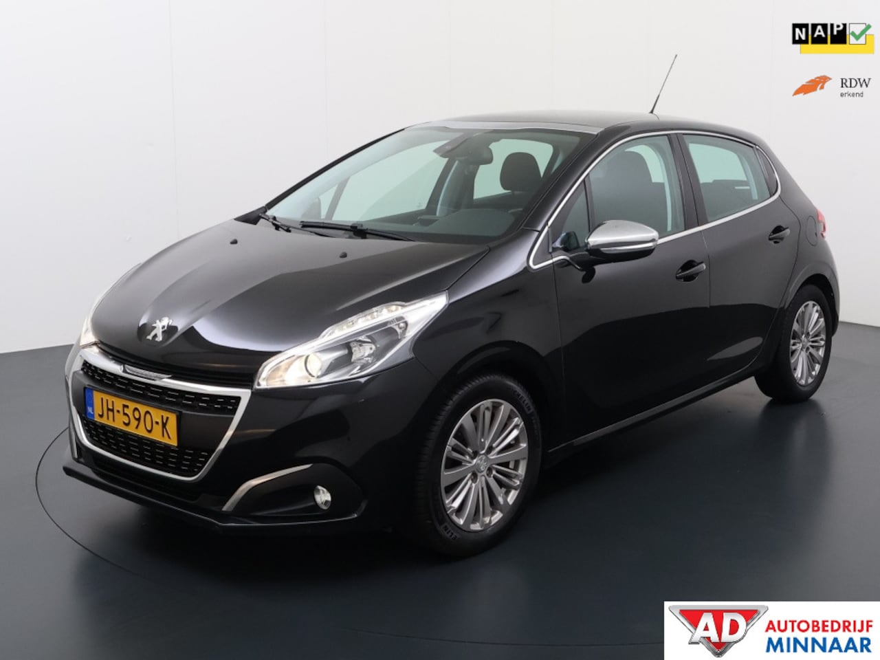 Peugeot 208 - 1.2 PureTech Allure | 110 PK | Cruise control | Bluetooth | Onde - AutoWereld.nl