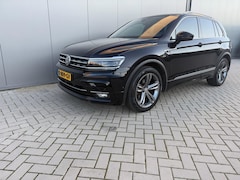 Volkswagen Tiguan Allspace - 1.4 TSI ACT Comfortline Business R Allspace