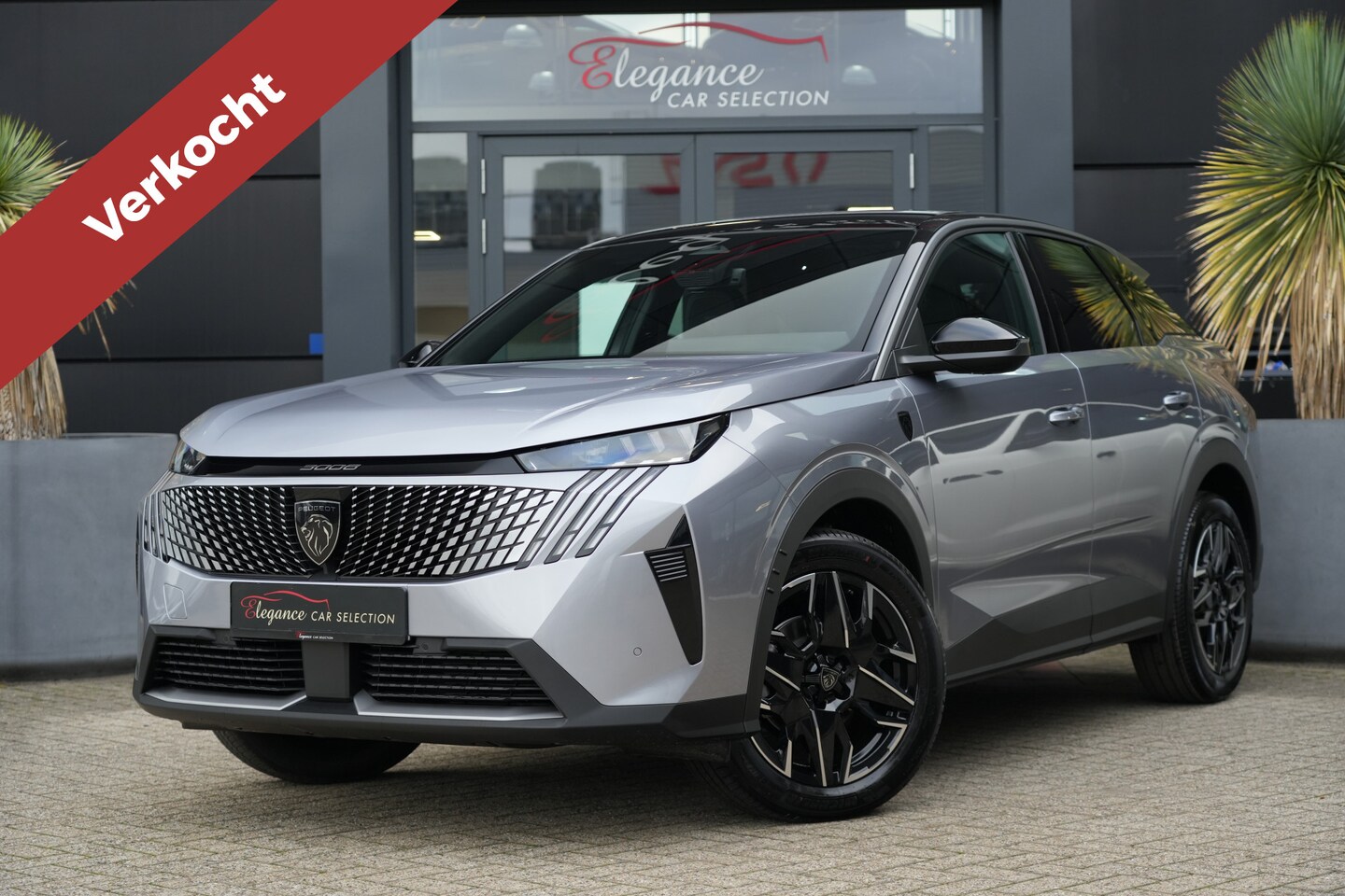 Peugeot 3008 - 1.2 Hybrid 145 GT e-DSC6 136pk Navigatie/Stoelverwarming/360Camera - AutoWereld.nl