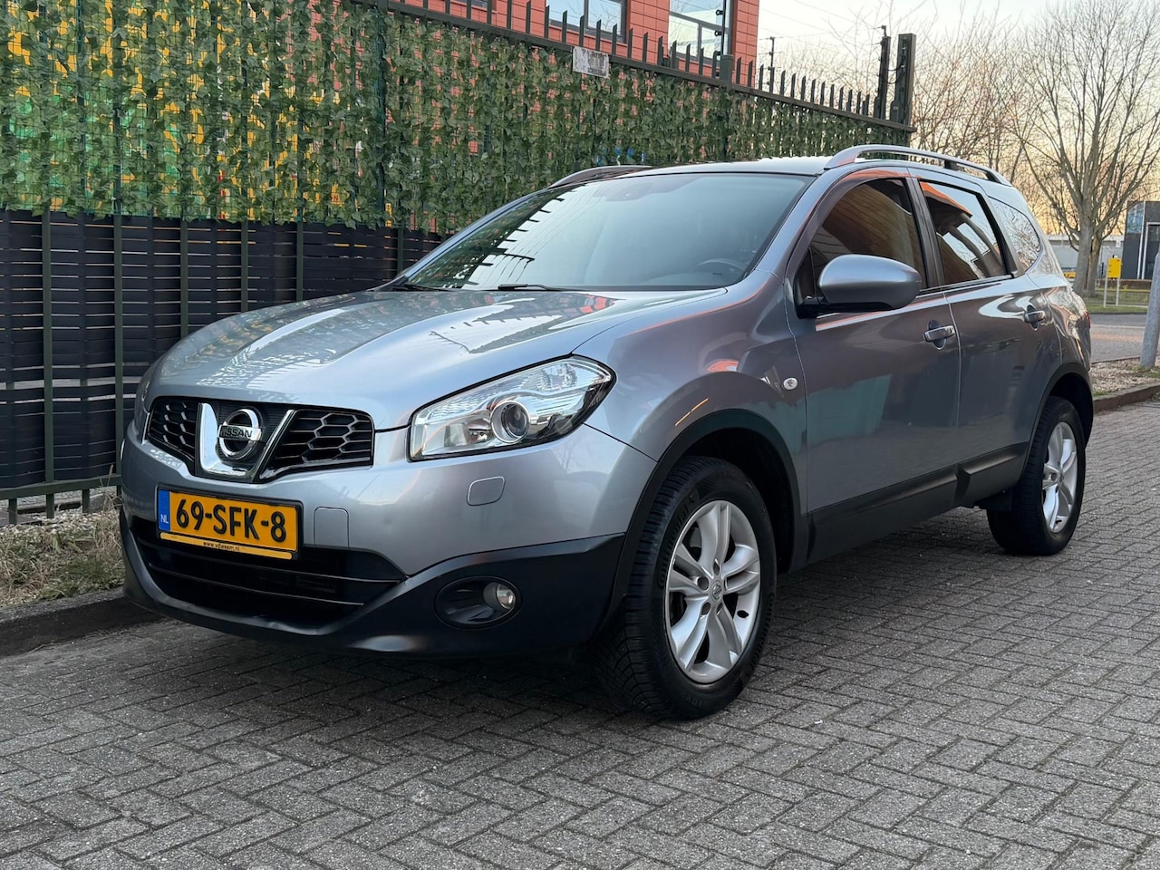 Nissan Qashqai+2 - 2.0 Tekna 4WD Grijs 7P AIRCO|LEDER|PANO - AutoWereld.nl