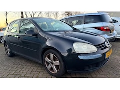 Volkswagen Golf - 1.6 FSI Sportline Export/ For Export/ APK