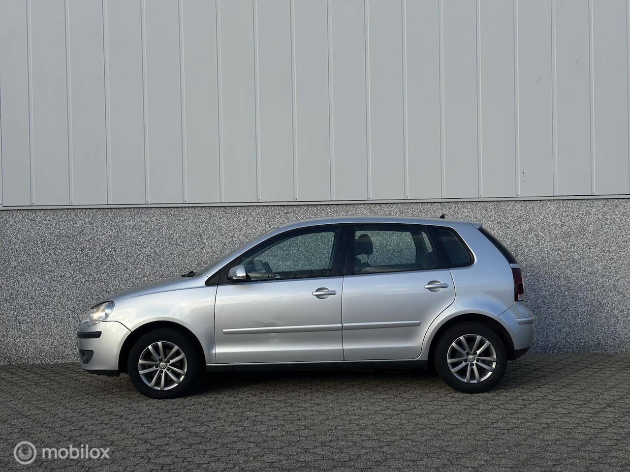 Volkswagen Polo - 1.4 Sportline Automaat / Airco - AutoWereld.nl