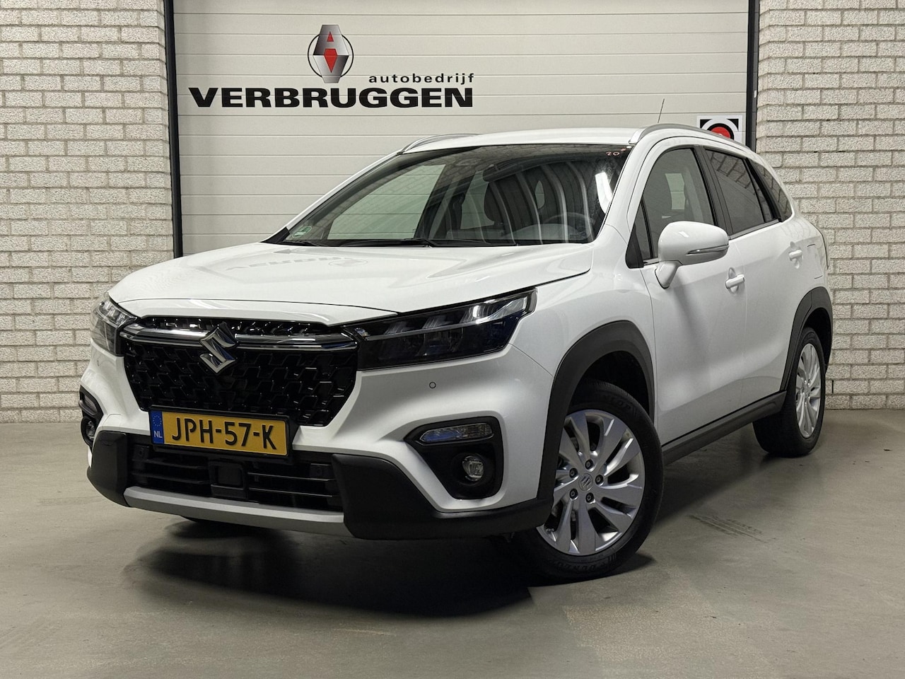 Suzuki S-Cross - 1.5 Hybrid Select | 17"LMV | Carplay | Dodehoek | PDC V+A | All-in rijklaarprijs - AutoWereld.nl