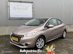 Peugeot 208 - 1.2 VTi Active 2014 / Airco / Cruisecontrol / Bluetooth / 4S banden nieuw / NAP