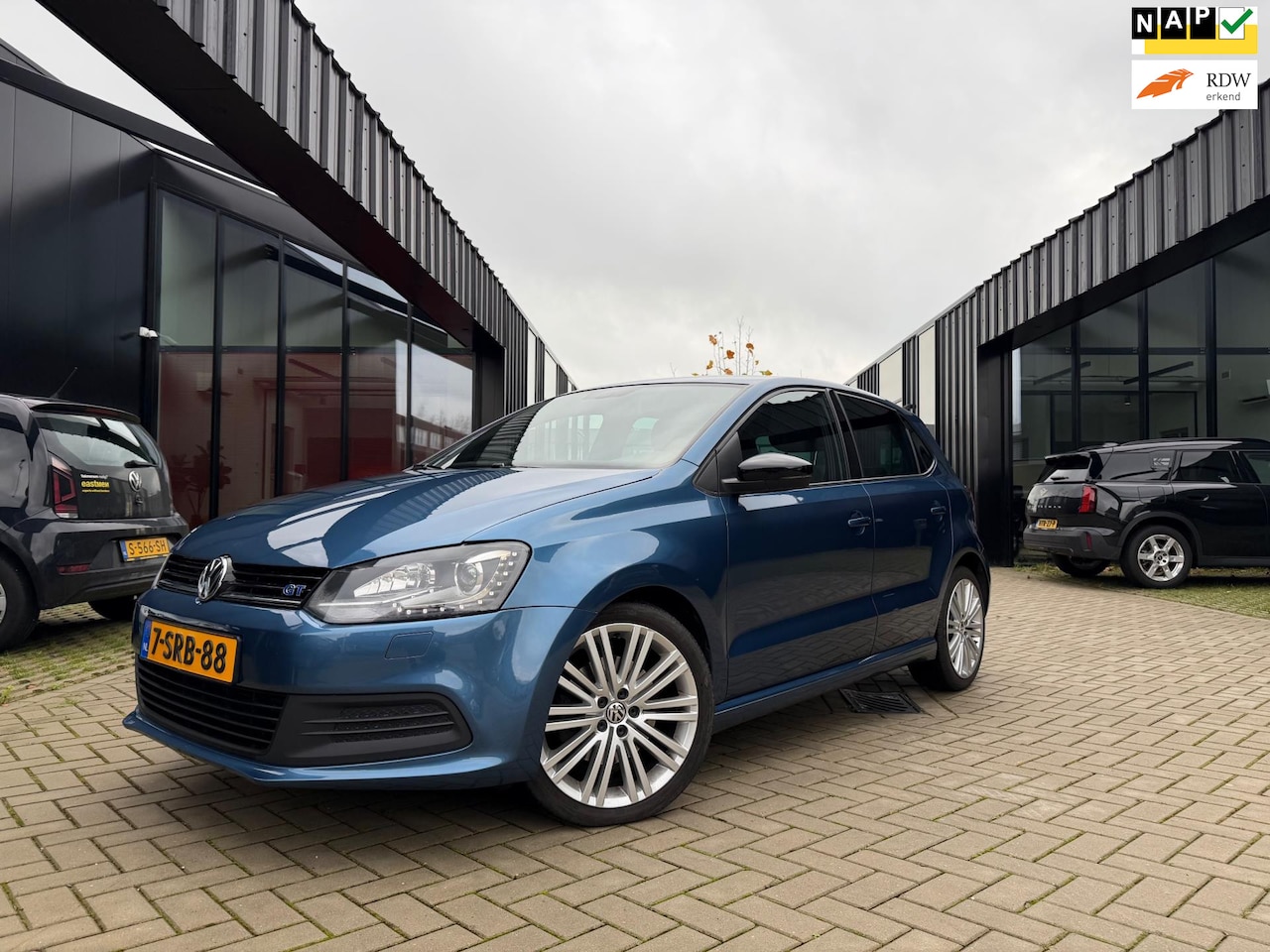 Volkswagen Polo - 1.4 TSI BlueGT DSG Navi LED NL Auto NAP - AutoWereld.nl