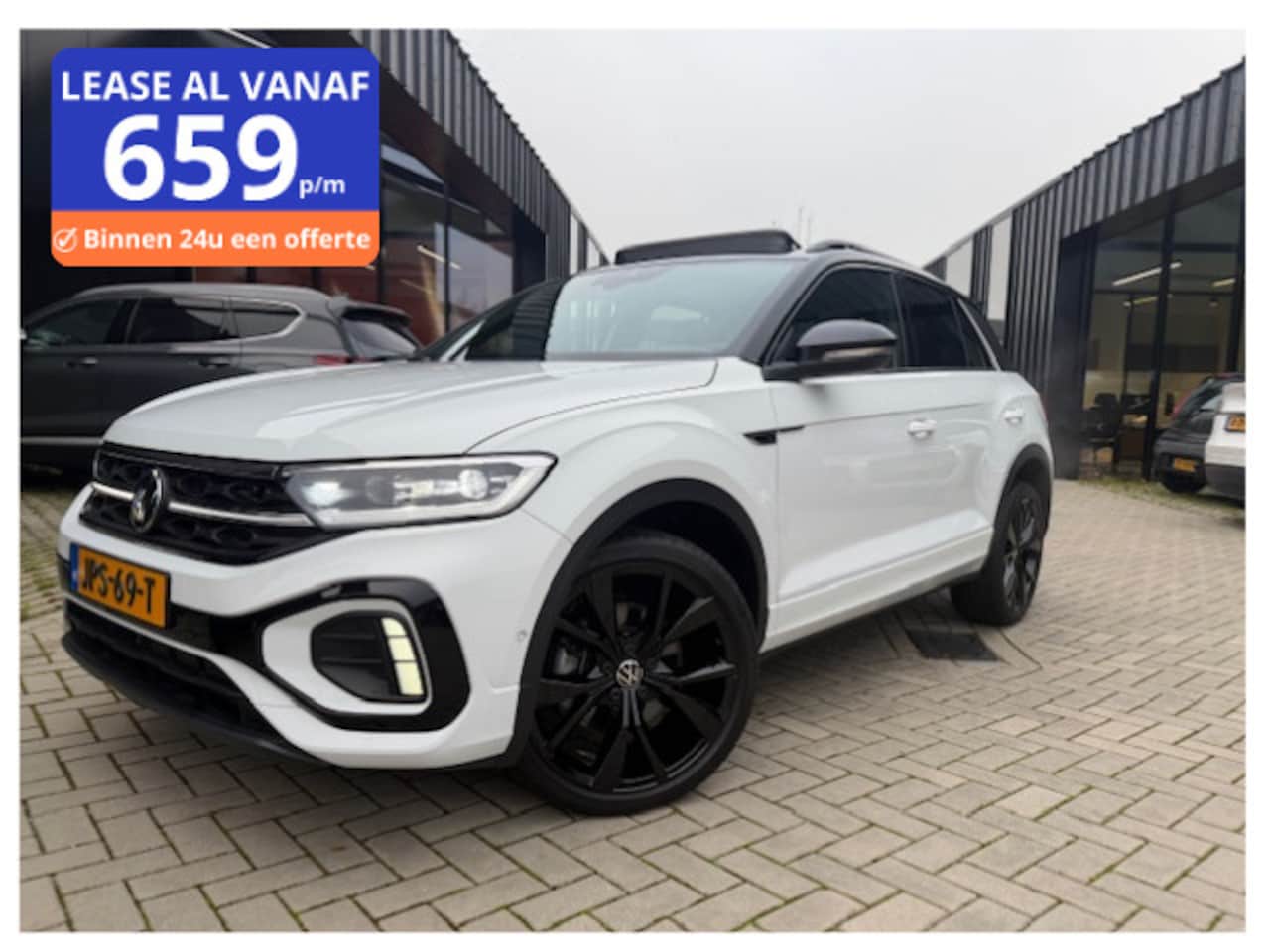 Volkswagen T-Roc - 1.5 TSI R-Line Business Pano Virt CAM DSG Trekhaak - AutoWereld.nl