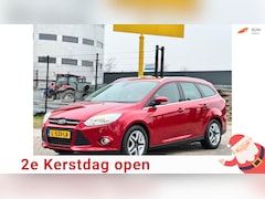 Ford Focus Wagon - 1.6 EcoBoost Titanium ST|XENON|LED|PSENSOR|TREKHAAK|6BAK