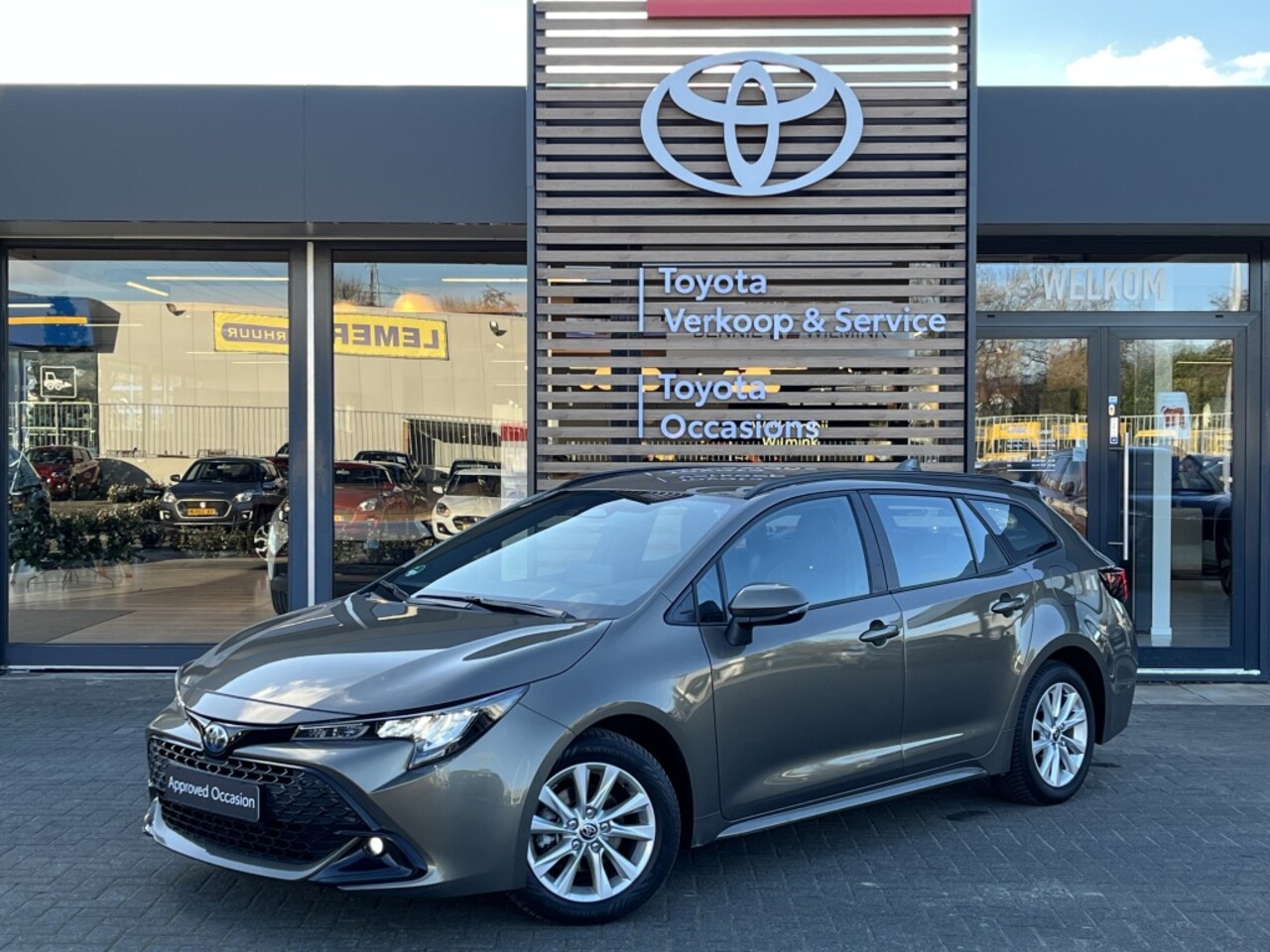 Toyota Corolla Touring Sports - Hybrid 140 Active | Carplay | All Seasons - AutoWereld.nl