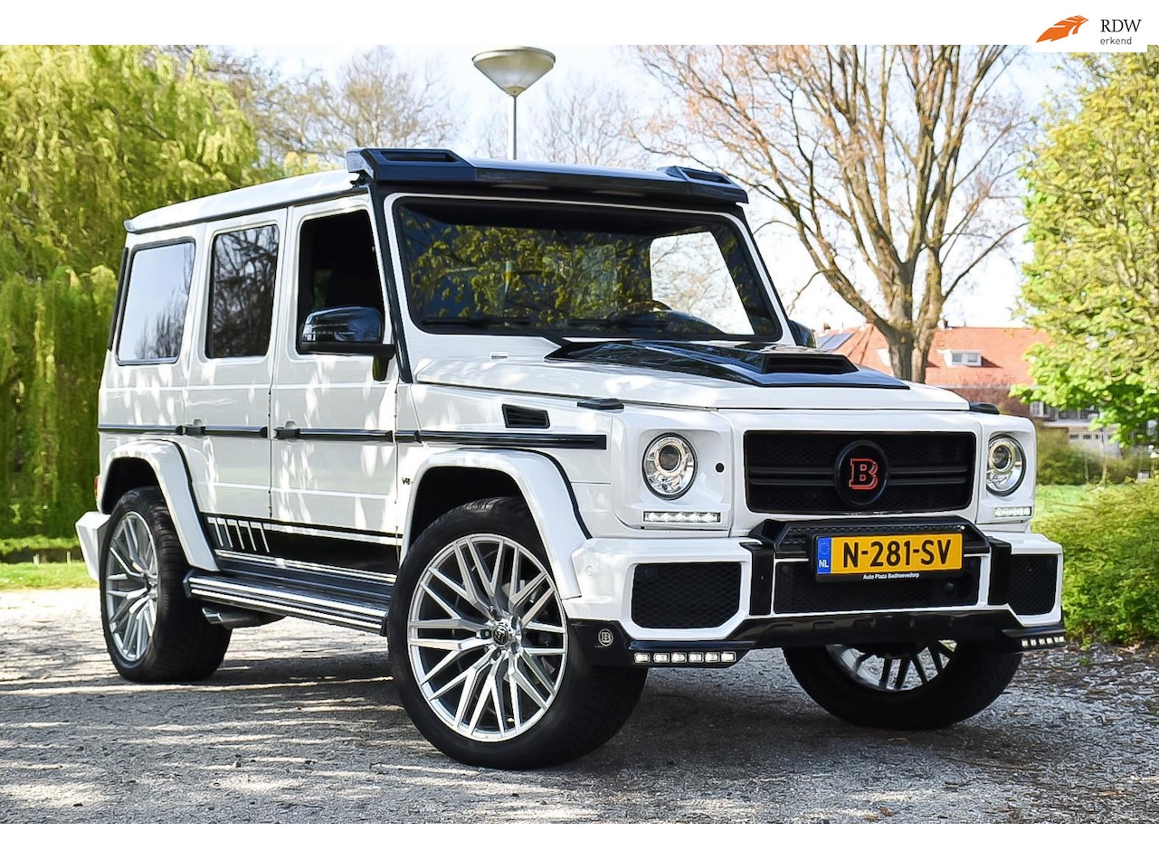 Mercedes-Benz G-klasse - / G63 AMG / BRABUS / YOUNGTIMER / LEER / /CARBON / - AutoWereld.nl
