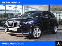 BMW iX1 - xDrive30 / Sportstoelen / Achteruitrijcamera / M Adaptief onderstel / Comfort Access / Ada