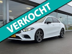 Mercedes-Benz A-klasse - 200 AMG Line Night- pakket Automaat , sfeer verlichting , achteruitrijcamera