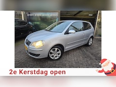 Volkswagen Polo - 1.2-12V Trendline | NIEUWE APK | AIRCO | ANDROID | CRUISE | LMV |