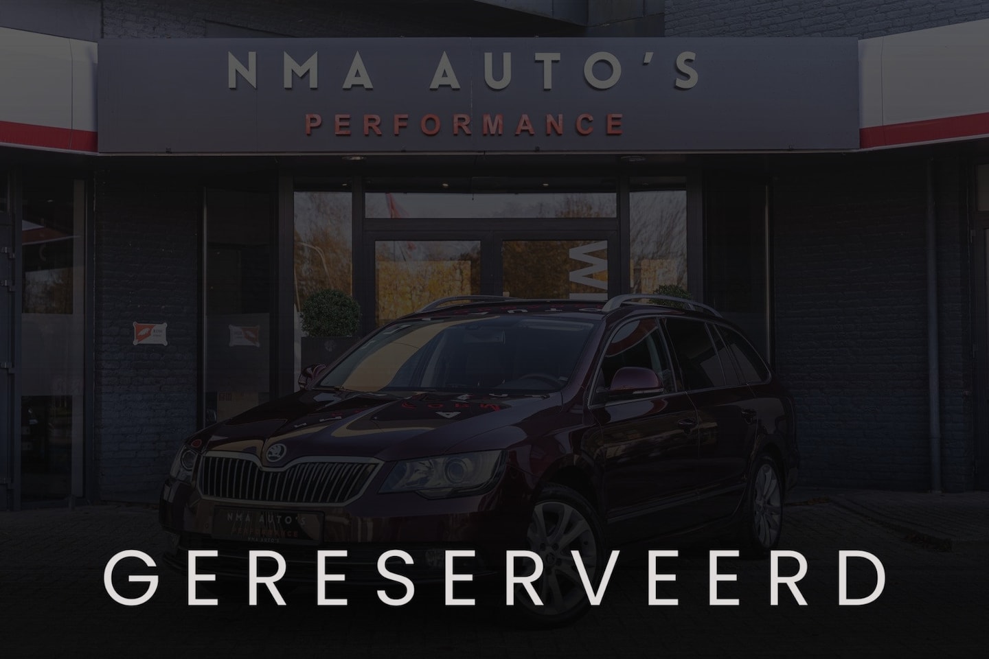 Skoda Superb - 1.8 TSI Elegance FACELIFT | ONDERHOUDEN | MEMORY STOEL | ELEKTRISCHE STOEL | NAVI | UNIEKE - AutoWereld.nl