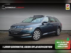 Skoda Superb Combi - 1.4 TSI iV Style // Luxe lederen interieur | Trekhaak | Panoramadak | Memory | Camera | Ap