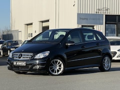 Mercedes-Benz B-klasse - 160 Business Class AUTOMAAT/HALF LEER/PDC/CRUISE/STOELVERWARMING/APK NIEUW BIJ AFLEVERING