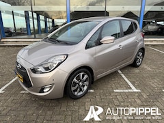 Hyundai ix20 - 1.6i Go | Navi | Trekhaak | Airco