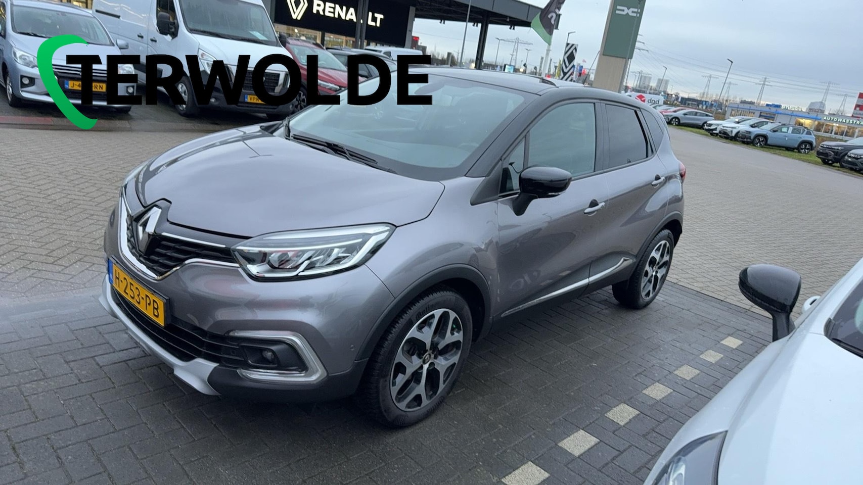 Renault Captur - TCe 90 Intens | Parkeercamera | Navigatie | Climate Control | - AutoWereld.nl
