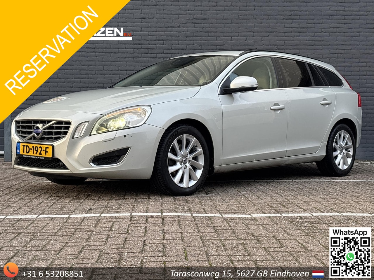 Volvo V60 - 2.0 D3 | Leder | Pano | Climate | Cruise | Navi | Camera | APK 07-2026 | - AutoWereld.nl