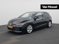 Volkswagen Golf - 1.5 eHybrid Life Edition Automaat | Apple carplay | Camera | Airco | Parkeersensoren |