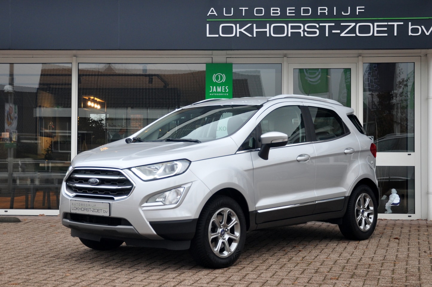 Ford EcoSport - 1.0 EcoBoost 125 PK Titanium | Navigatie | Trekhaak | All season |  Nette staat! - AutoWereld.nl