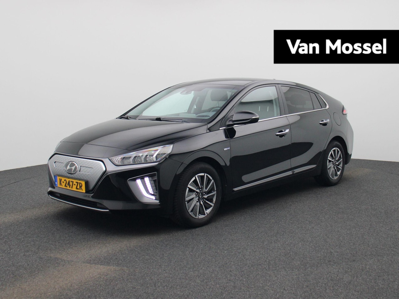 Hyundai IONIQ - Comfort EV 38 kWh | NAVIGATIE | PARKEERSENSOREN | CLIMATE CONTROL | LED VERLICHTING | - AutoWereld.nl