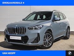 BMW X1 - sDrive20i High Executive M Sport Automaat / Trekhaak / Sportstoelen / Stoelverwarming / Ad