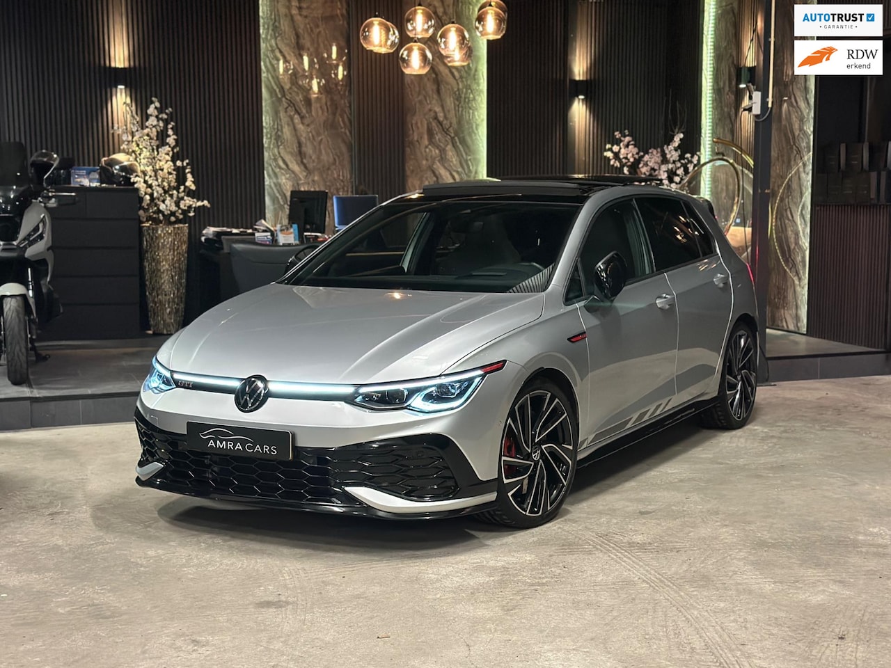 Volkswagen Golf - 2.0 TSI GTI Clubsport|PANO|HUD|H&K|BOMVOL! - AutoWereld.nl